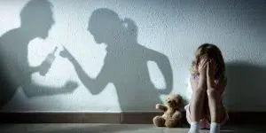 Cerveau et violence éducative: accompagner pour briser le cycle de la violence éducative - Joël Monzée