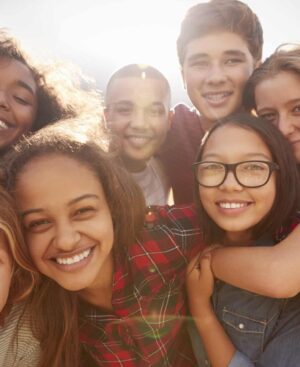 Cerveau et adolescence: les cinq étapes pour passer du monde de l'enfance à l'âge adulte - Joël Monzée