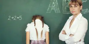 Violence éducative et résilience: prévenir et intervenir autrement en milieu scolaire - Joël Monzée