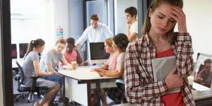 Stratégies éducatives en milieu scolaire pour apprivoiser le stress et l'anxiété - Joël Monzée et collaborateurs